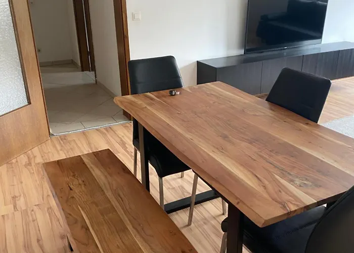 3 Zimmerwohnung Naehe Autobahn A8 Διαμέρισμα